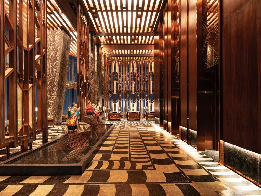 Shangri-La Group Hotel